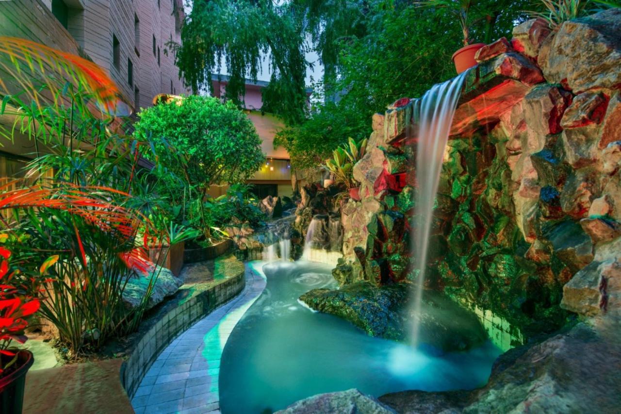 Hotel Abigail Goradia'S เชอร์ดี ภายนอก รูปภาพ