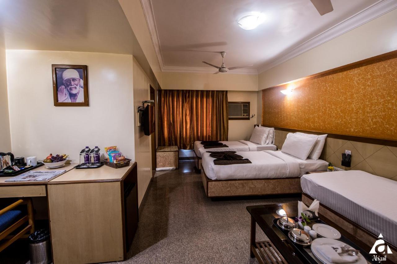 Hotel Abigail Goradia'S เชอร์ดี ภายนอก รูปภาพ