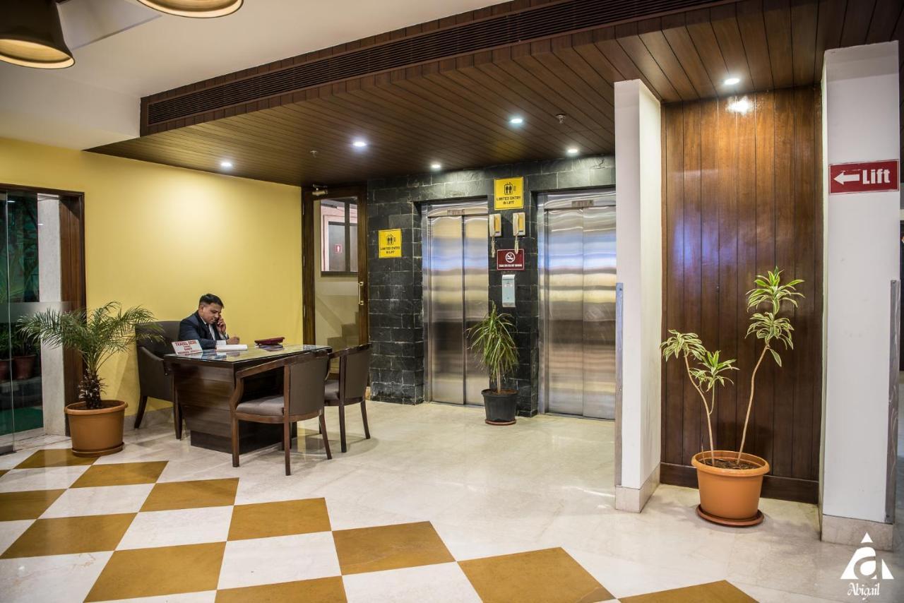 Hotel Abigail Goradia'S เชอร์ดี ภายนอก รูปภาพ