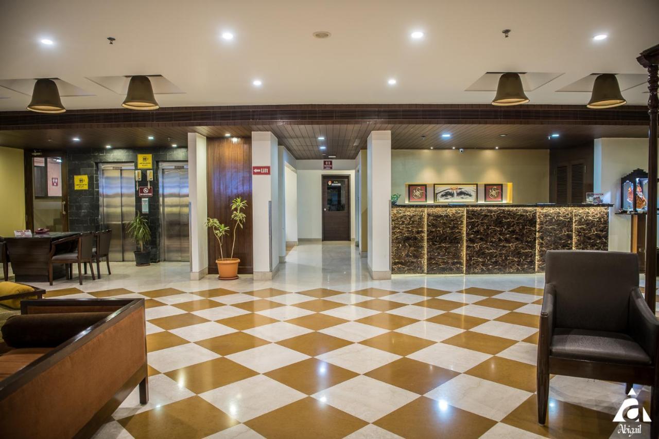 Hotel Abigail Goradia'S เชอร์ดี ภายนอก รูปภาพ