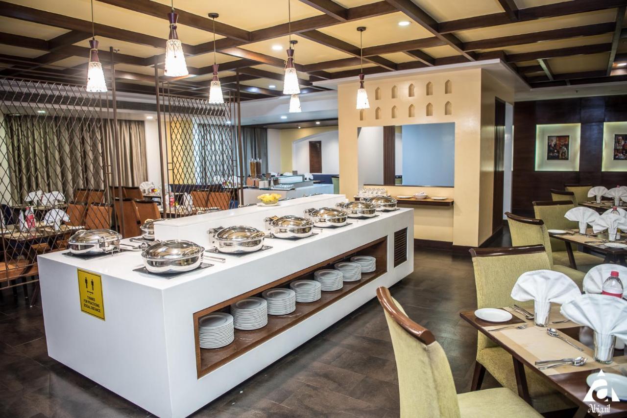 Hotel Abigail Goradia'S เชอร์ดี ภายนอก รูปภาพ