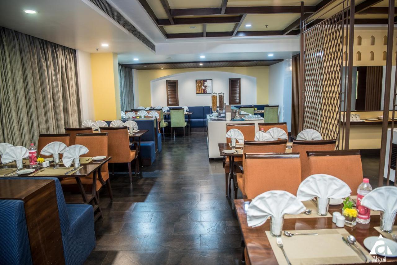 Hotel Abigail Goradia'S เชอร์ดี ภายนอก รูปภาพ